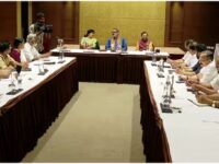 തെരഞ്ഞെടുപ്പ് ഫണ്ട് തട്ടിപ്പിൽ ശക്തമായ നടപടി വേണമെന്ന് ബി ജെ പി കോർ കമ്മിറ്റി യോഗത്തിൽ ആവശ്യപ്പെട്ട് വി മുരളീധരൻ എം എൽ എ