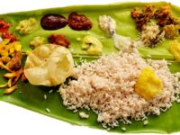 സംസ്ഥാനത്തുടനീളം നാനൂറോളം യൂണിറ്റുകളിലൂടെ കുടുംബശ്രീ ഈ വർഷവും ഓണസദ്യ ഒരുക്കുന്നു