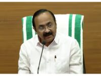 മെസിയെ കേരളത്തില്‍ കൊണ്ടുവരാമെന്ന തട്ടിപ്പിൽ കായിക വകുപ്പ് നൽകിയ റിപ്പോർട്ട് ഗൗരവതരമെന്ന് മുഖ്യമന്ത്രി വി ഡി സതീശൻ