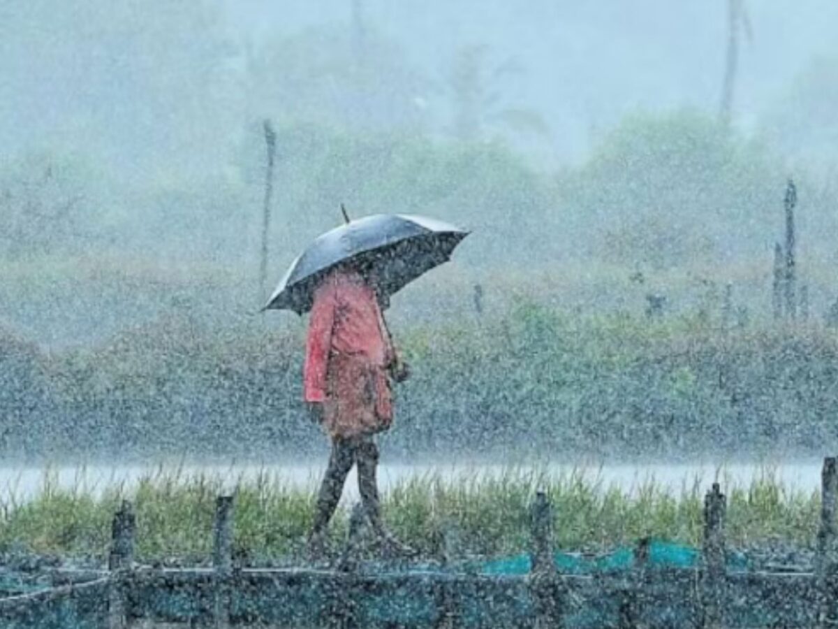 ഇന്ന് മുതൽ ഇടിമിന്നലോട് കൂടിയ മഴയ്ക്കും ശക്തമായ കാറ്റിനും സാധ്യതയുണ്ടെന്ന് മുന്നറിയിപ്പ്
