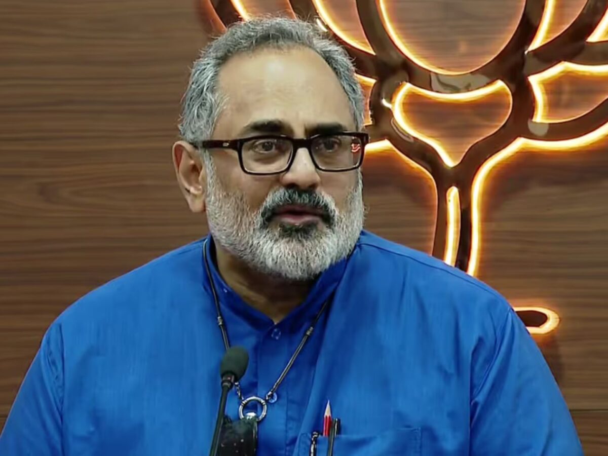 ഡയറിയിലെ പേര് വെളിപ്പെടുത്തൽ വിവാദത്തിൽ വി മുരളീധരനെ പിന്തുണച്ച് രാജീവ് ചന്ദ്രശേഖർ