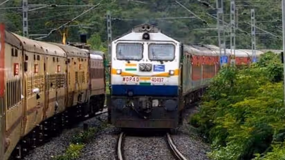 w 412h 232croprect 2x0x1916x1078imgid 01m3n6c0k8fyafhyqf6g2jm35aimgname bengaluru mangaluru train 1790638948968