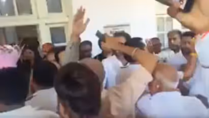 w 412h 232croprect 0x0x1280x720imgid 01m4ngyxt63fgpw405ngk70wgcimgname up congress workers clash in lucknow ahead of aradhana mishra taking charge 1791723796294