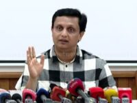 യൂണിവേഴ്സിറ്റി സംഘർഷത്തിൽ പ്രതികരിച്ച്മുഹമ്മദ് റിയാസ്