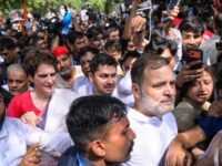 തെരഞ്ഞെടുപ്പ് കമ്മീഷണറെ കാണാൻ ഇന്ത്യ സഖ്യം എംപിമാർക്ക് അവസരം നൽകണമെന്ന് പ്രതിപക്ഷ നേതാവ് രാഹുൽ ഗാന്ധി ആവശ്യപ്പെട്ടു